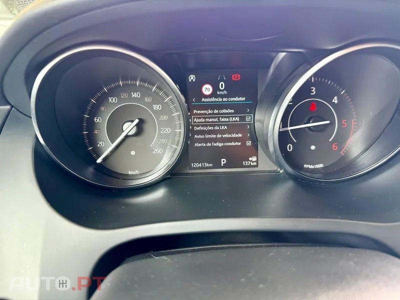 Jaguar E-Pace 2.0 i4D R-Dynamic S AWD Aut.