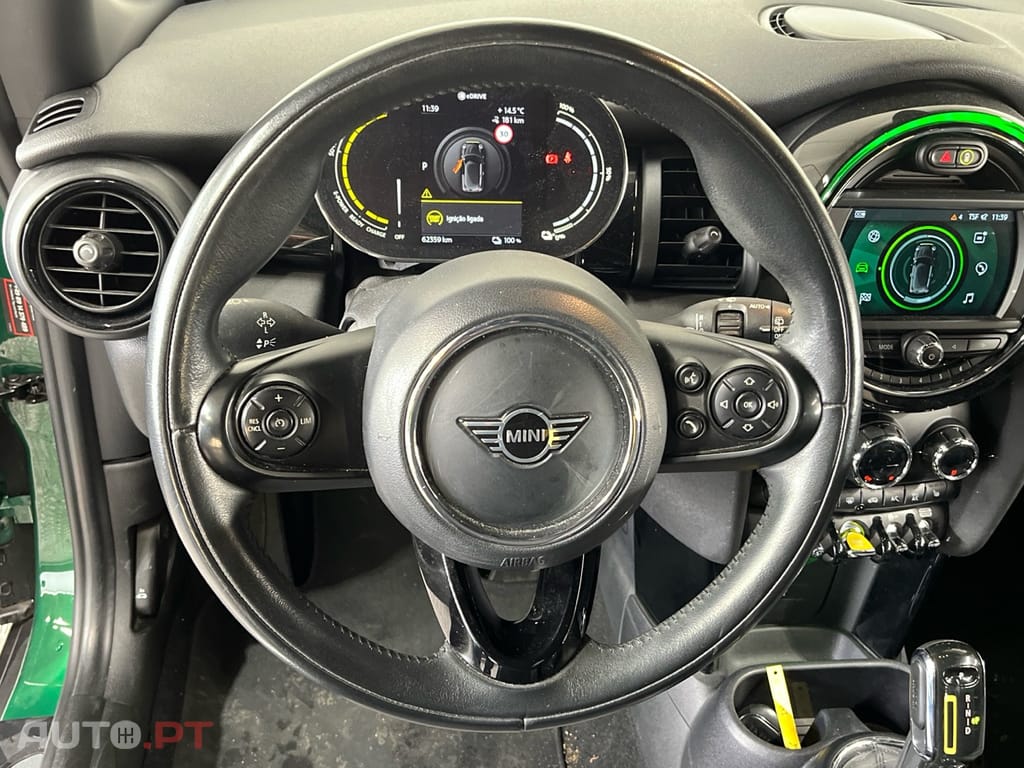MINI Cooper Cooper SE