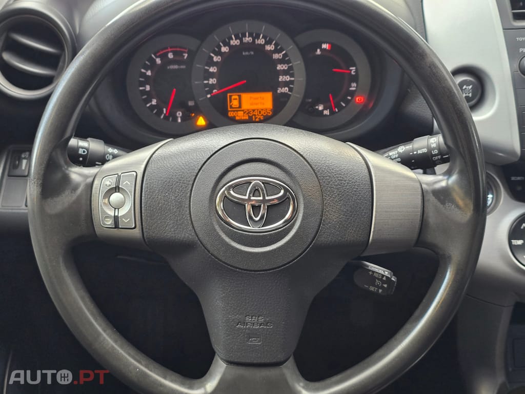 Toyota RAV4 2.2 D-4D X