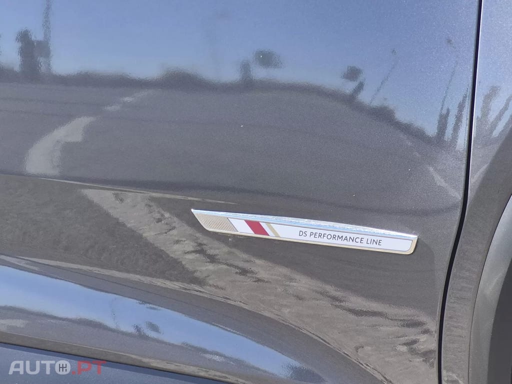 DS DS7 Crossback E-Tense Performance Line EAT8