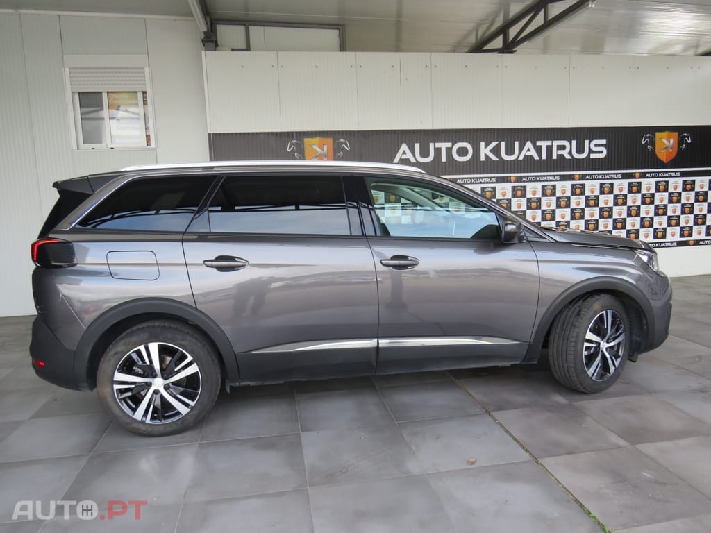 Peugeot 5008 1.5 BlueHDi Allure