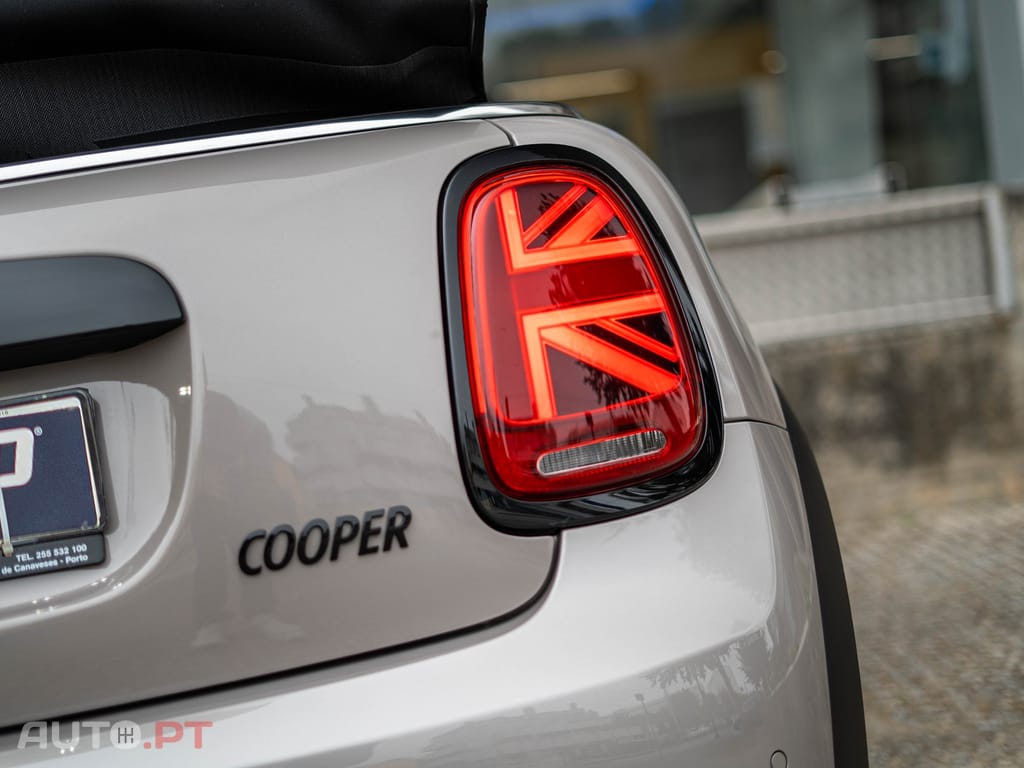 MINI Cabrio Cooper Premium Extra JCW Auto