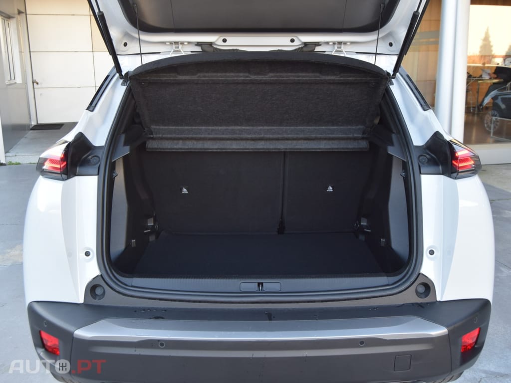Peugeot 2008 1.2 PureTech Allure Pack EAT8