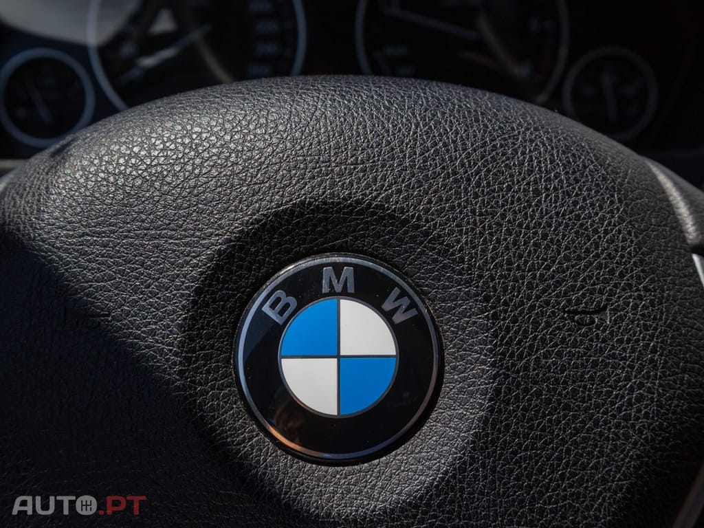 BMW 318 318d Sport Line
