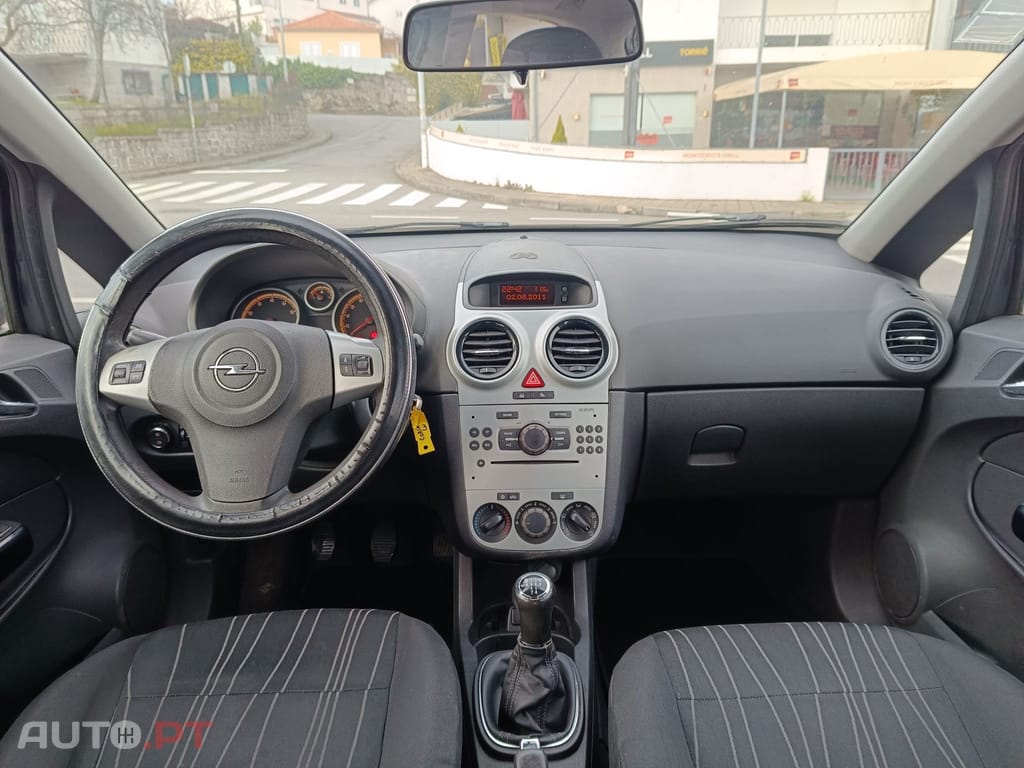 Opel Corsa 1.2 Enjoy