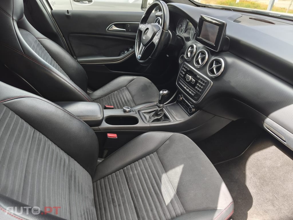 Mercedes-Benz A 180 CDi BlueEfficiency — fotografia 13