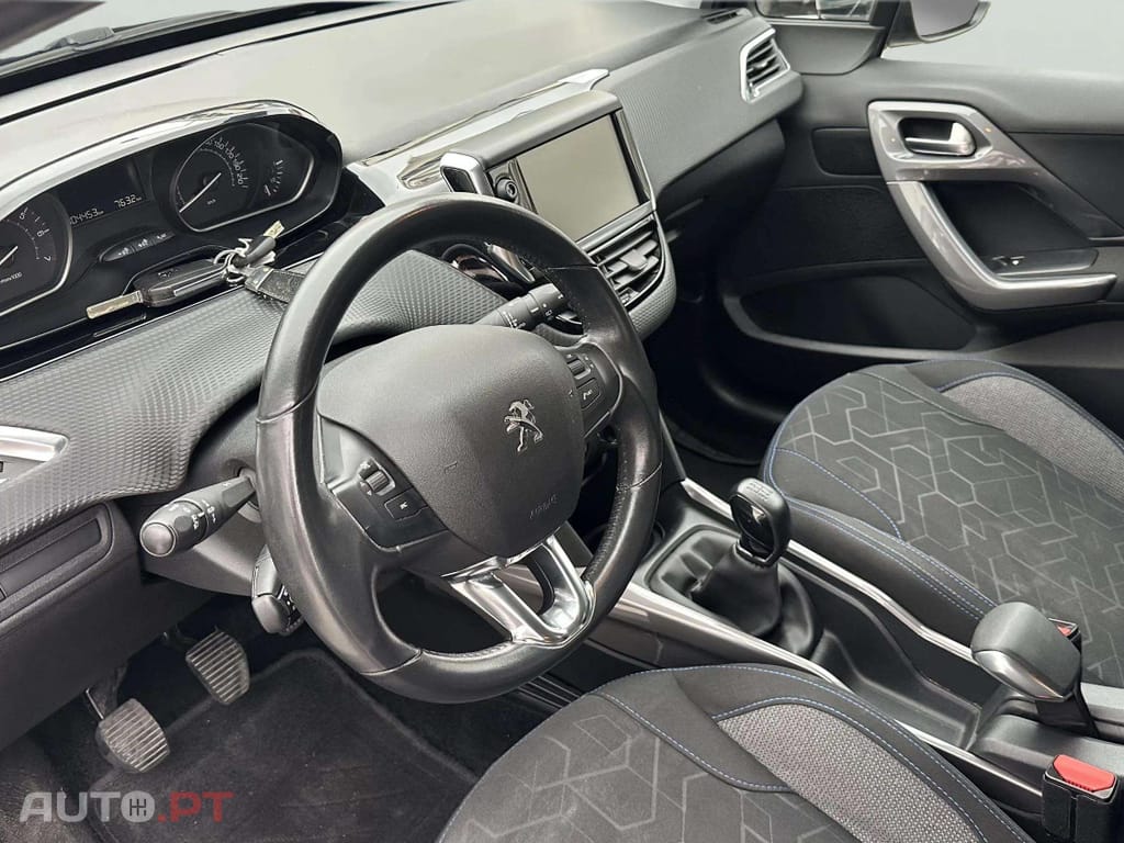 Peugeot 2008 1.2 PureTech Allure