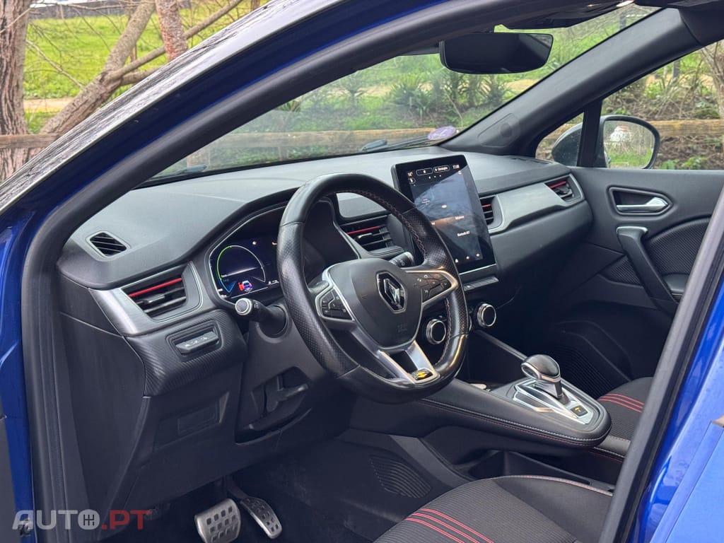 Renault Captur 1.6 E-Tech RS Line
