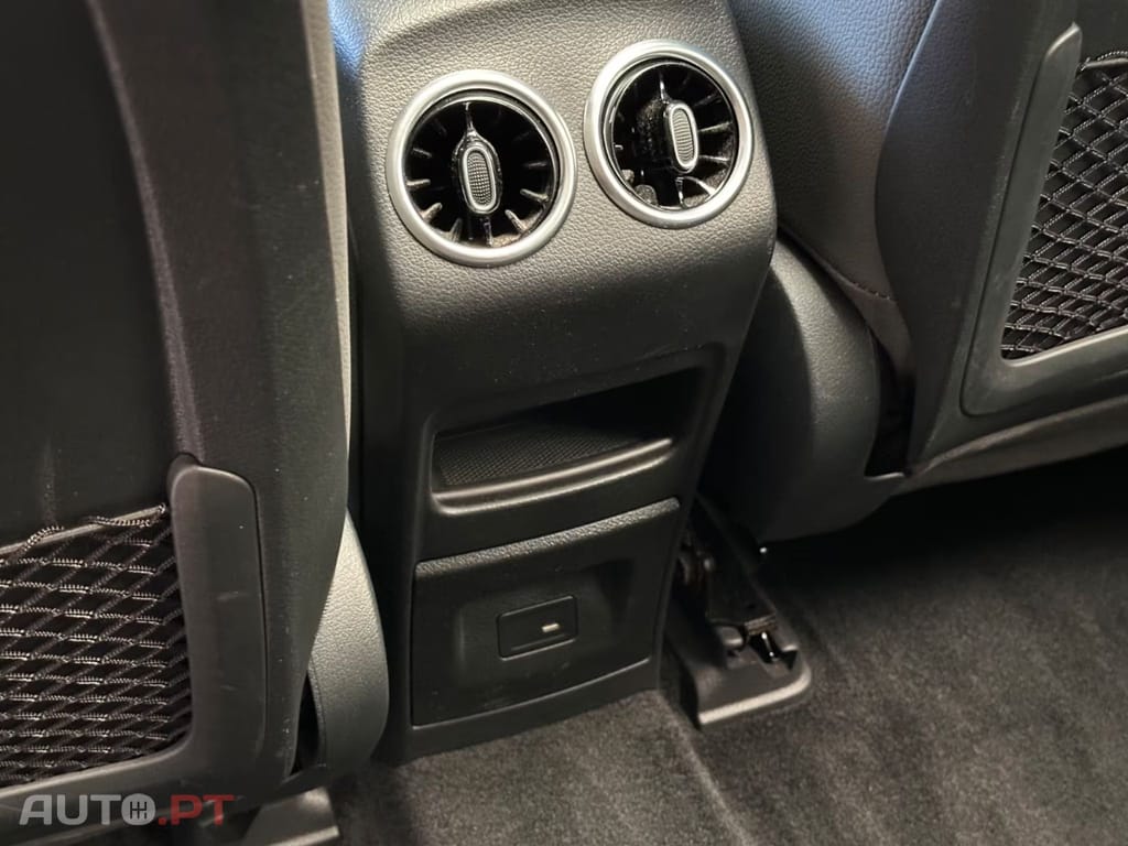 Mercedes-Benz EQB 300 4MATIC I.V.A DEDUTIVEL