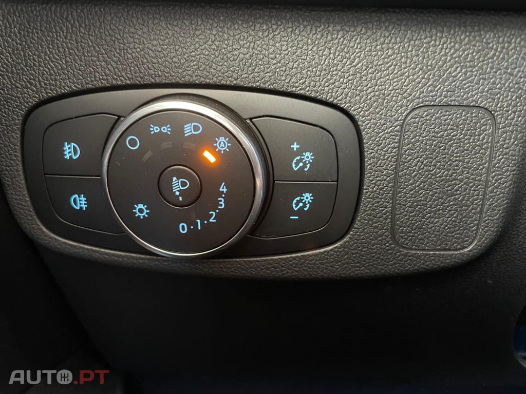 Ford Focus 1.0 EcoBoost MHEV ST-Line X