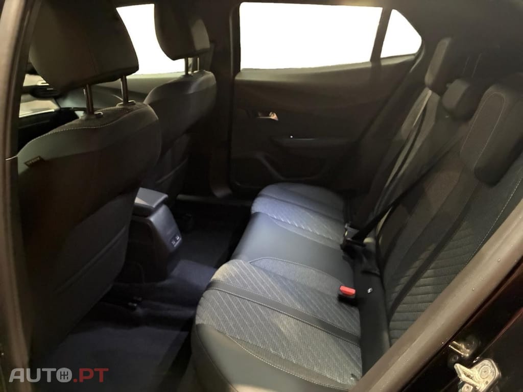 Peugeot 2008 1.2 PureTech Allure