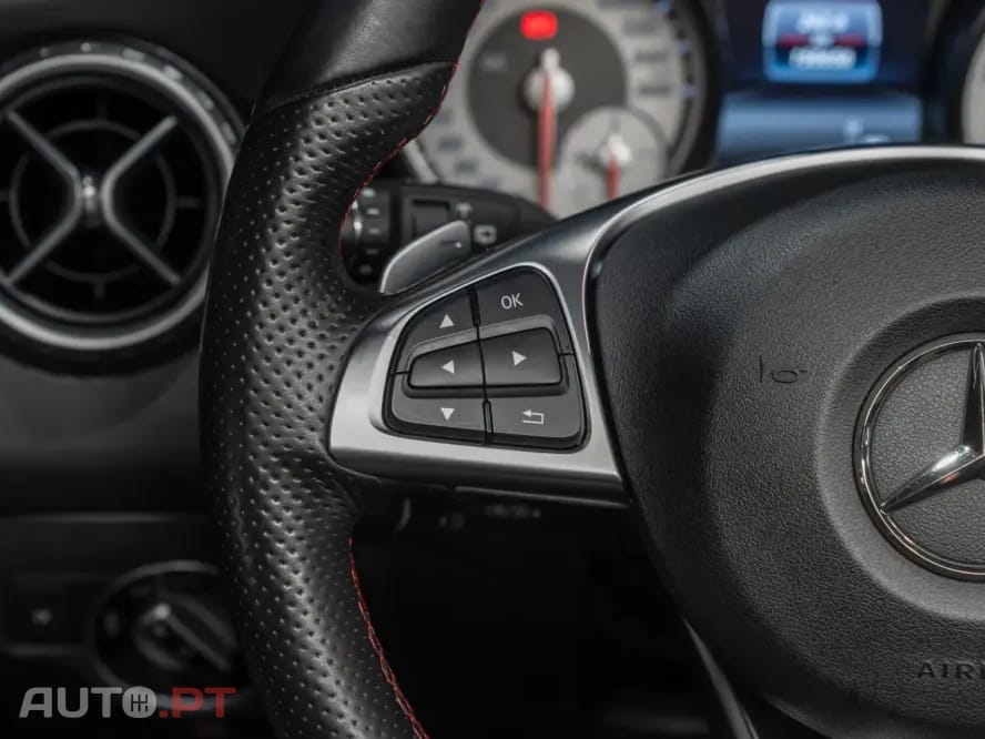 Mercedes-Benz GLA 180 AMG Line Aut.