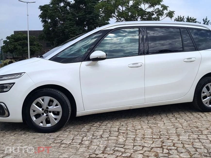 Citroen C4 SpaceTourer 1.5 BlueHDi Shine EAT8