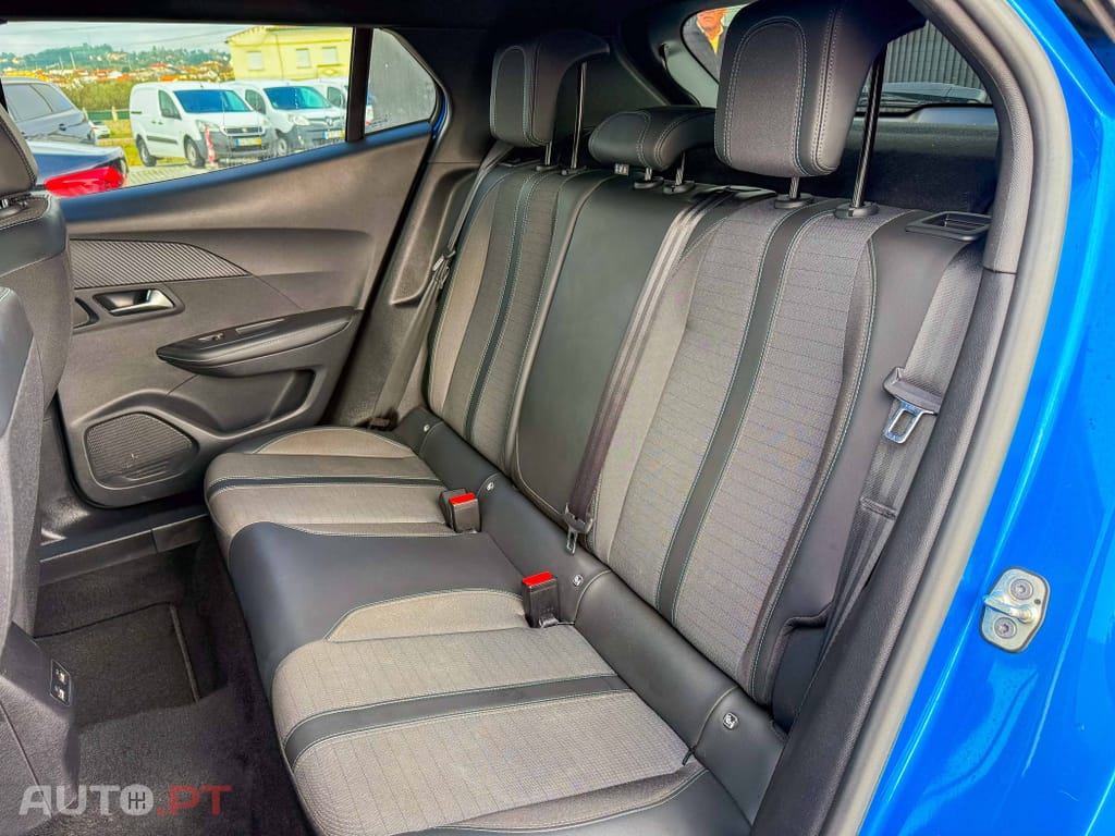 Peugeot 2008 1.2 PureTech Allure Pack