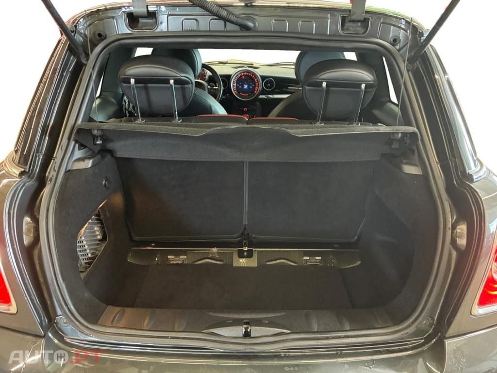 MINI John Cooper Works Auto