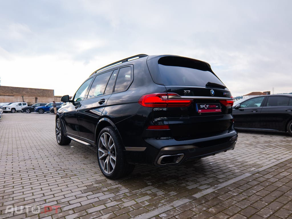 BMW X7 M50d