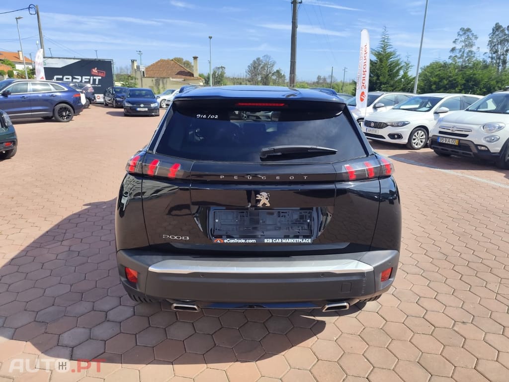 Peugeot 2008 1.2 PureTech Allure EAT8