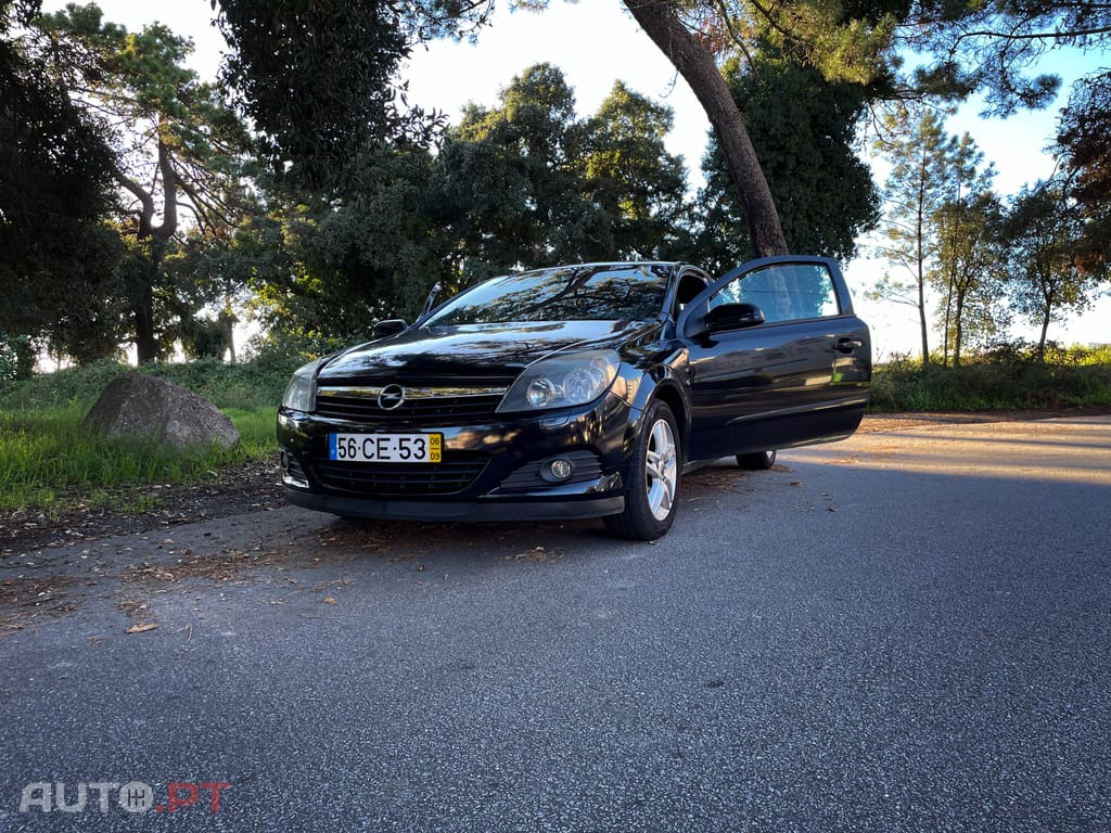 Opel Astra GTC CDTi