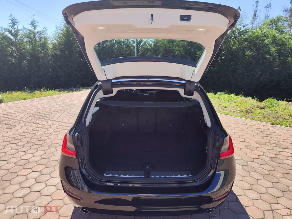 BMW 318 d Touring Auto