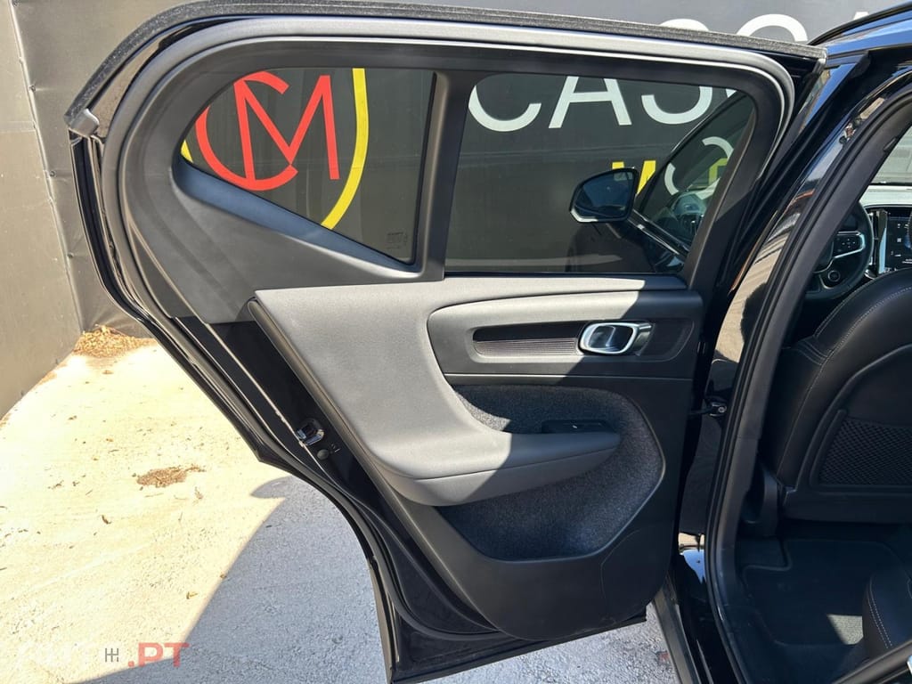 Volvo XC40 1.5 T4 PHEV Plus Dark