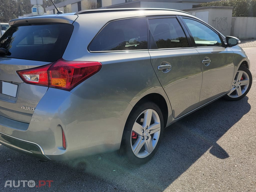 Toyota Auris Touring Sports 1.4 D-4D