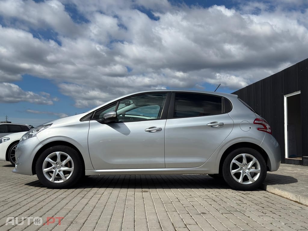 Peugeot 208 1.4 HDi Active