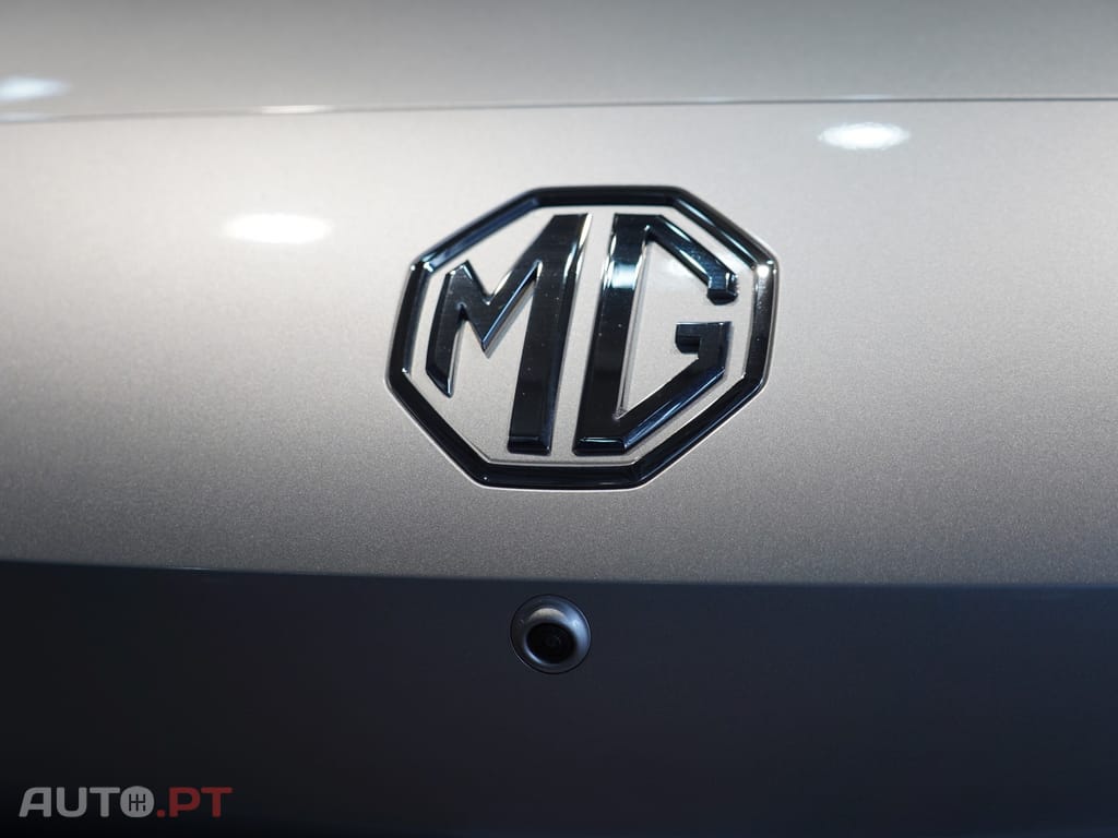 MG MG4 64 kWh Luxury