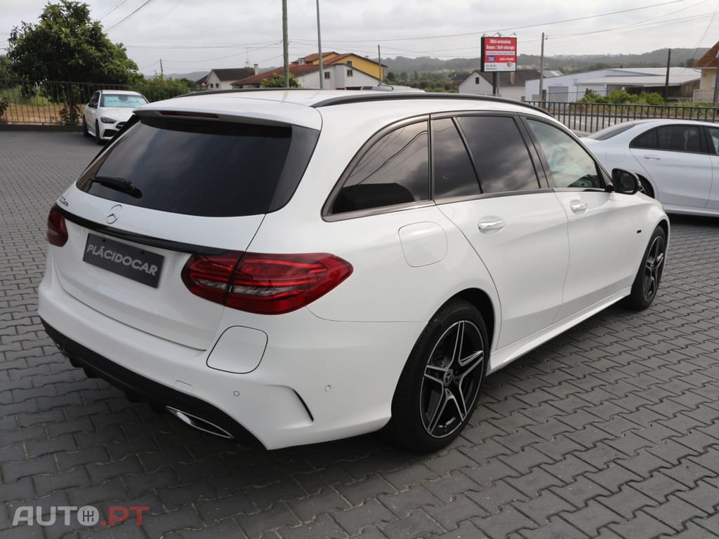 Mercedes-Benz C 300 de AMG Line
