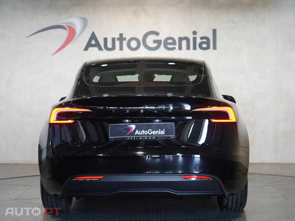 Tesla Model 3 Tração Traseira