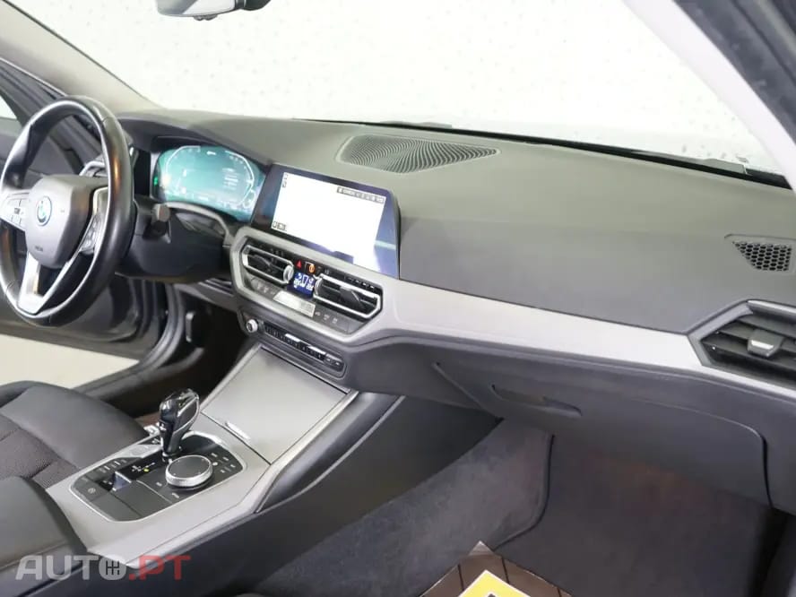 BMW 330 e Aut. Sport Line