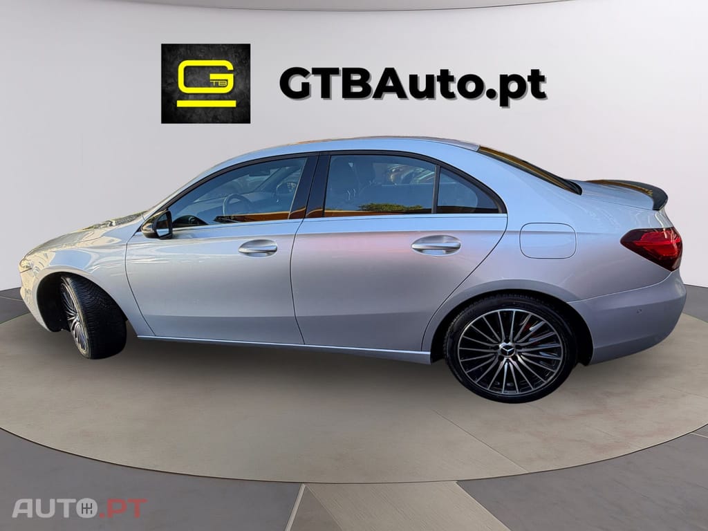 Mercedes-Benz A 180 D STYLE DCT 