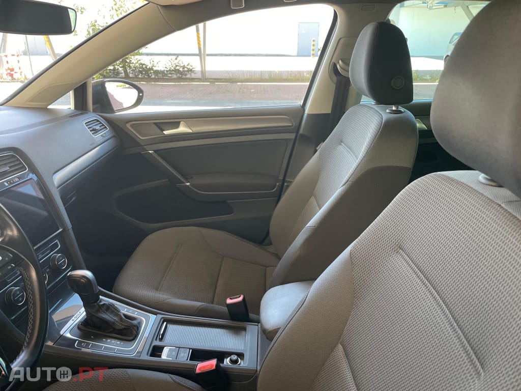 Volkswagen e-Golf AC/DC