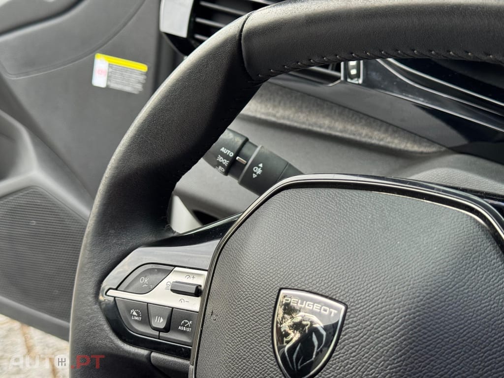 Peugeot 308 1.2 PureTech Allure EAT8