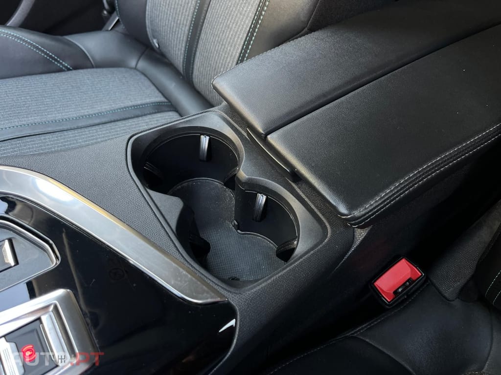 Peugeot 3008 1.6 ALLURE PACK HYBRID