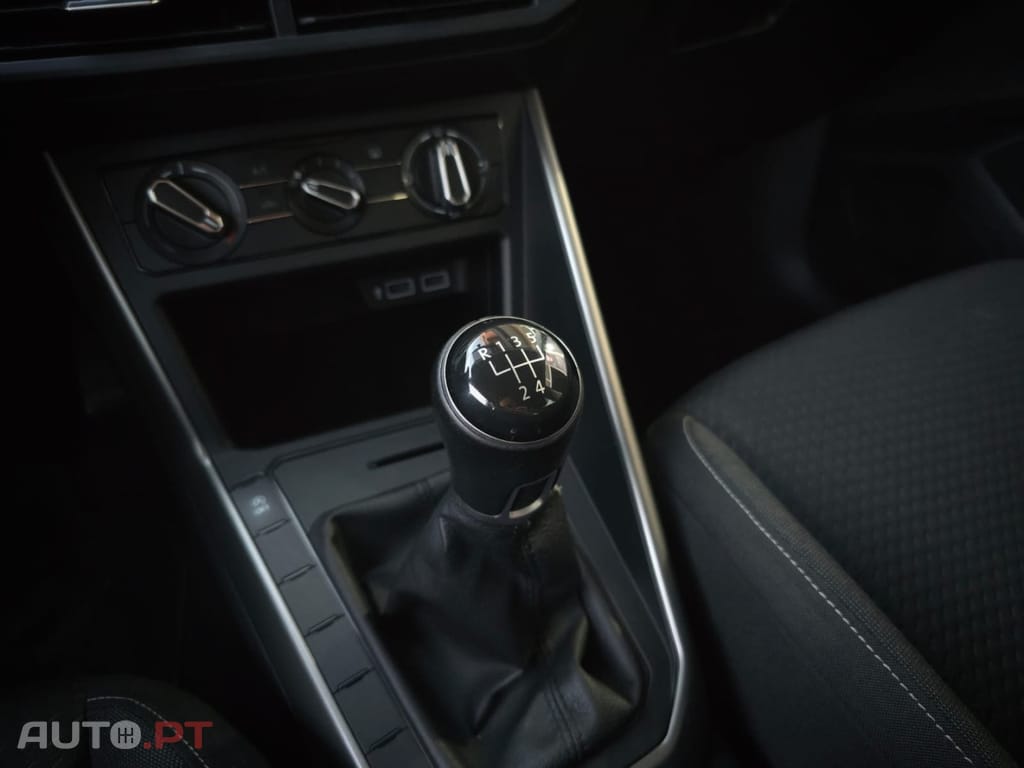 Volkswagen Polo 1.0 Confortline Nav