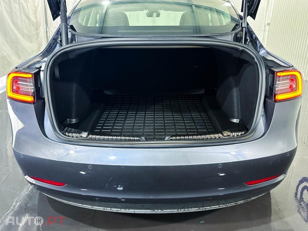 Tesla Model 3 Long Range AWD Dual Motor