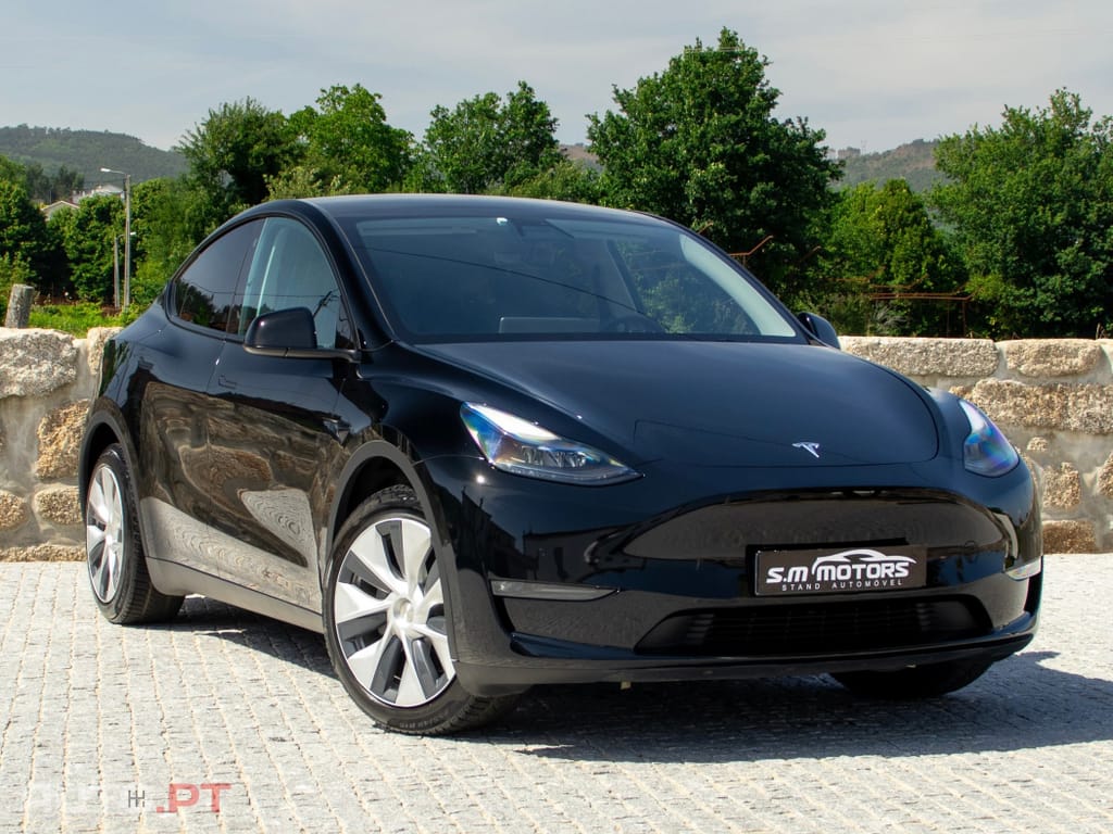 Tesla Model Y Long Range Dual Motor AWD