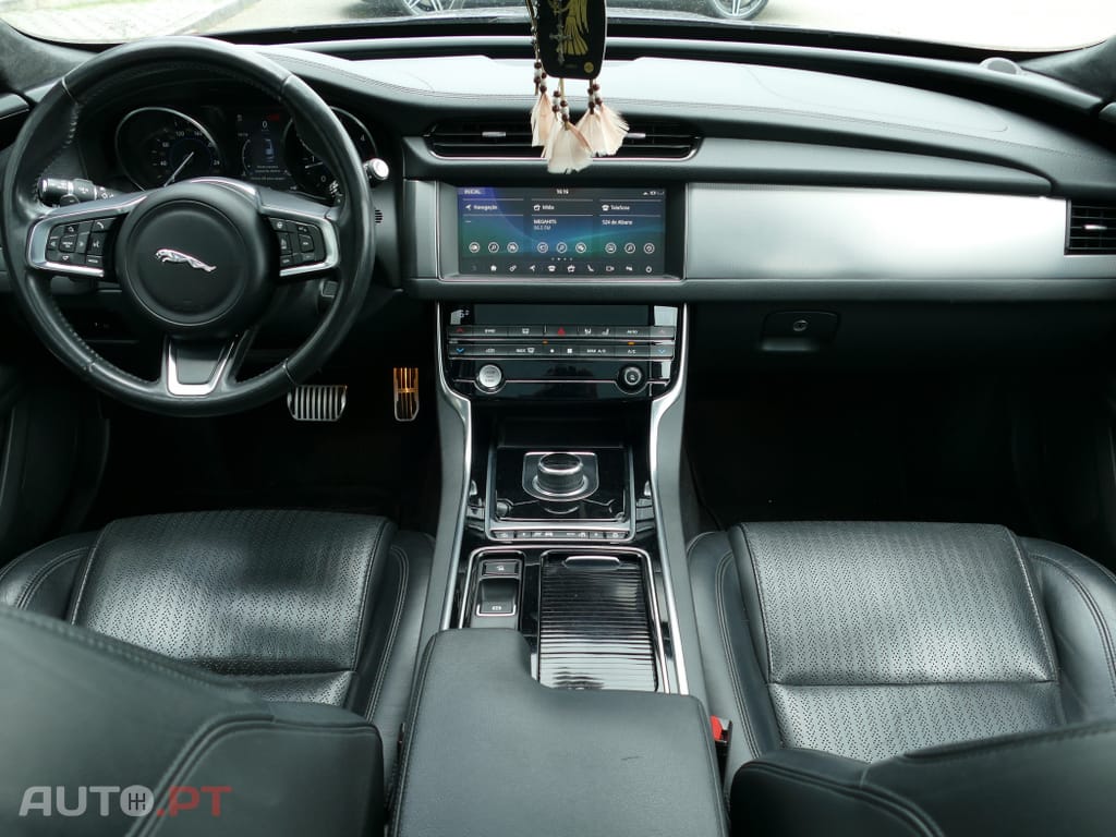 Jaguar XF 2.0 D Prestige Aut.