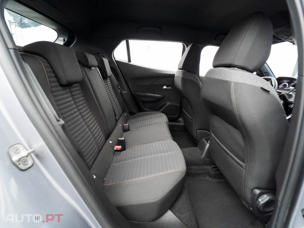 Peugeot 2008 1.2 PureTech Active Pack