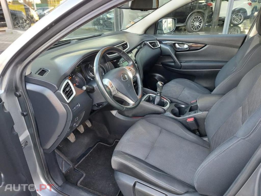 Nissan Qashqai 1.2 DIG-T N-Connecta 