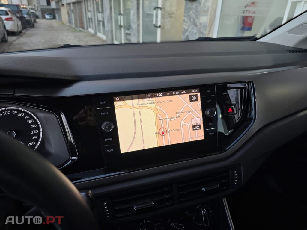 Volkswagen Polo 1.0 Confortline Nav