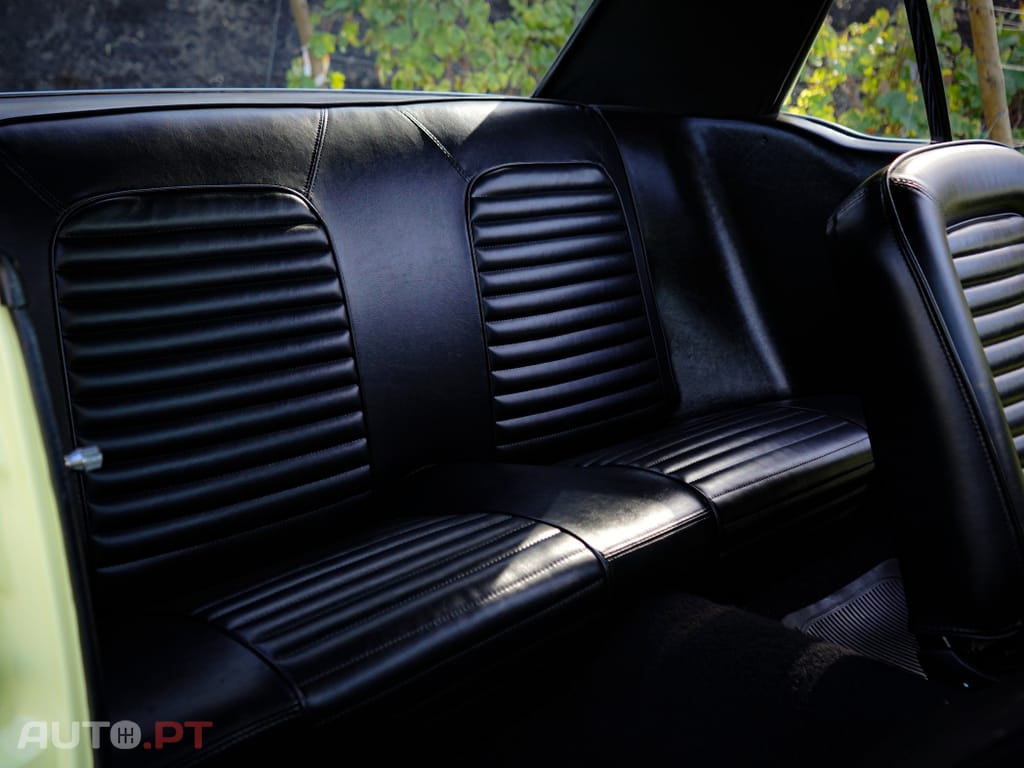 Ford Mustang 289 V8