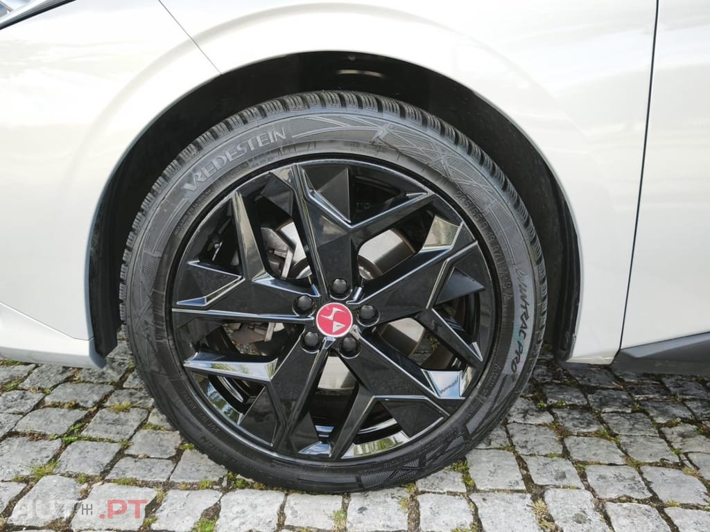 DS DS4 E-TENSE 225 PERFORMANCE LINE+