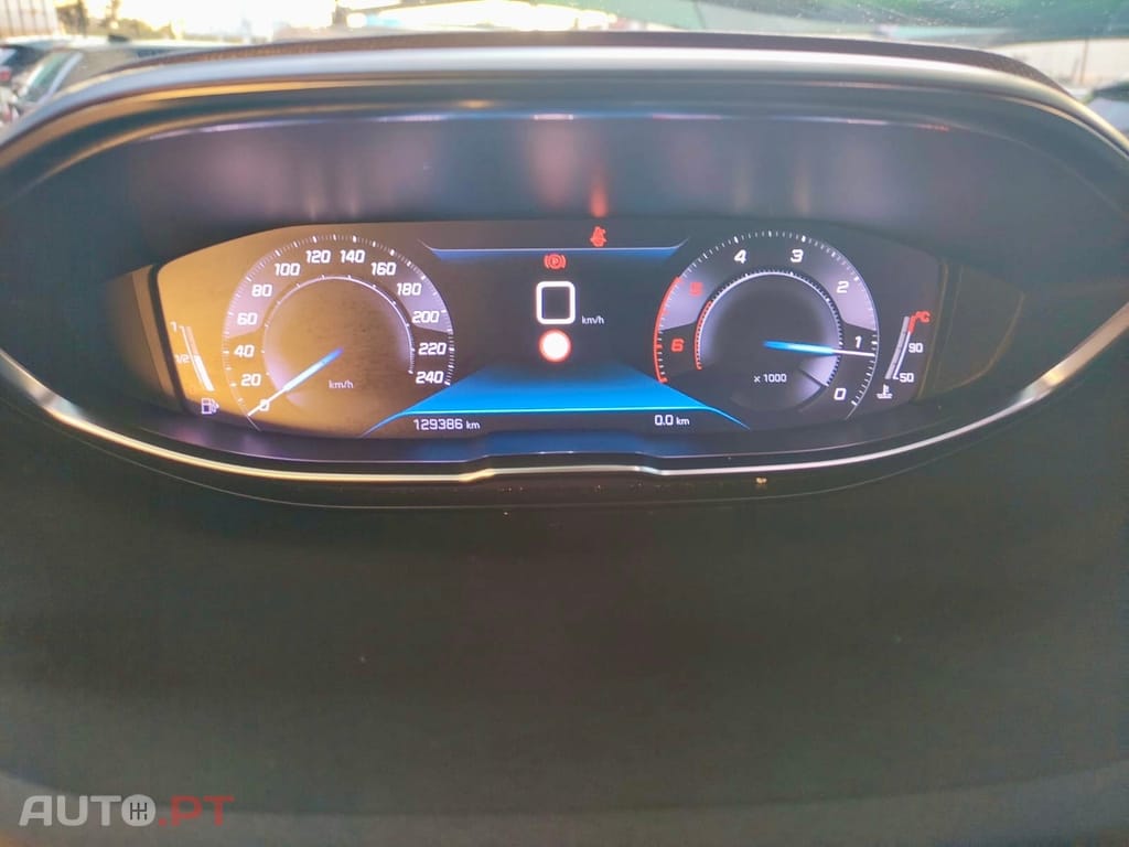 Peugeot 3008 1.5 BlueHDi Allure