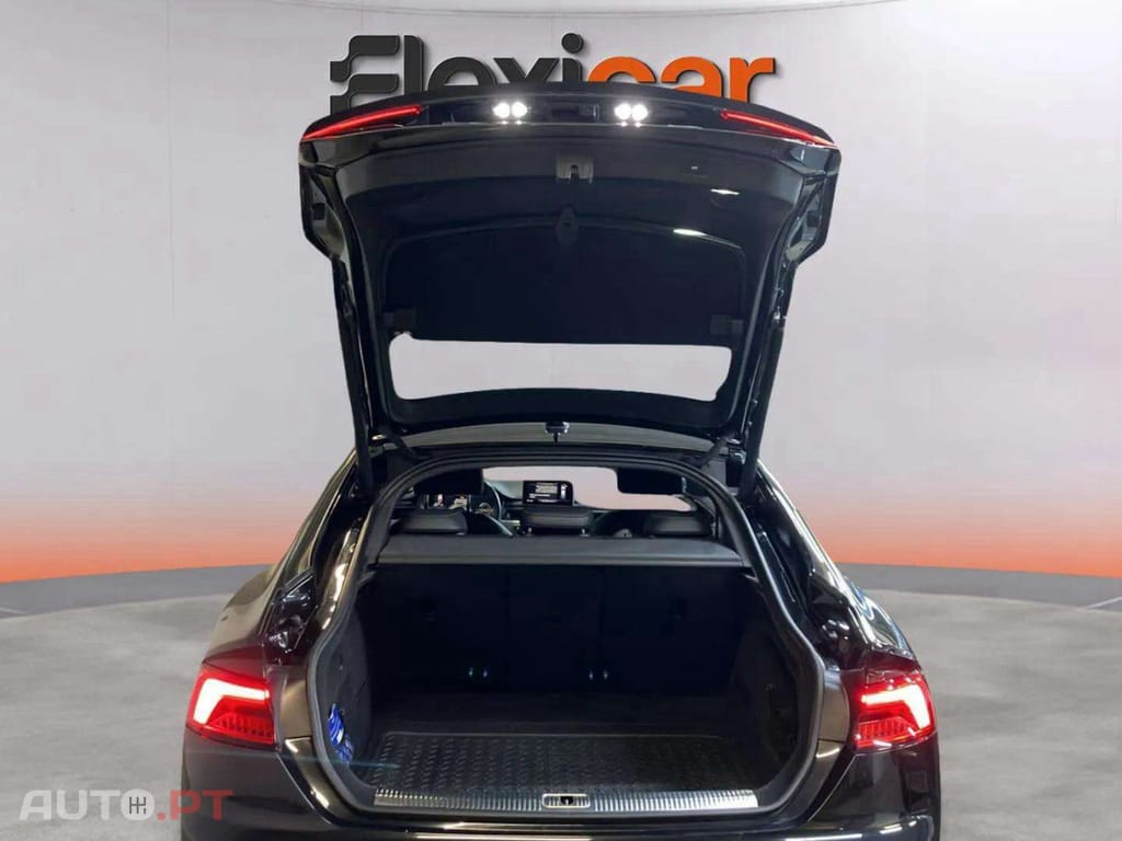 Audi A5 2.0 TDi S-Line Quattro