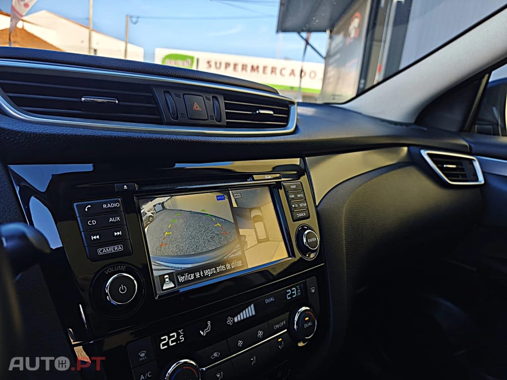 Nissan Qashqai 1.2 DIG-T N-Connecta 18