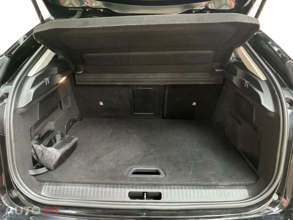Citroen e-C4 X 50 kWh Shine