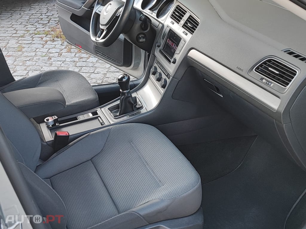 Volkswagen Golf VW Golf VII 1.6 TDI 110cv BlueMotion | Nacional