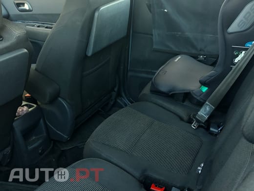 Peugeot 5008 1.6 HDI Executive