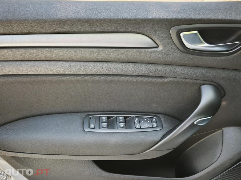 Renault Mégane Sport Tourer 1.5 Blue dCi Business — fotografia 13